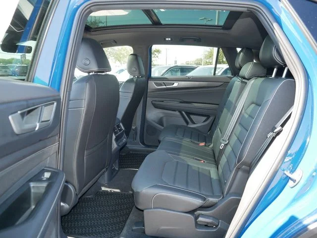 Certified Used 2026 Blue Volkswagen 2.0T SEL R-Line Black image 17