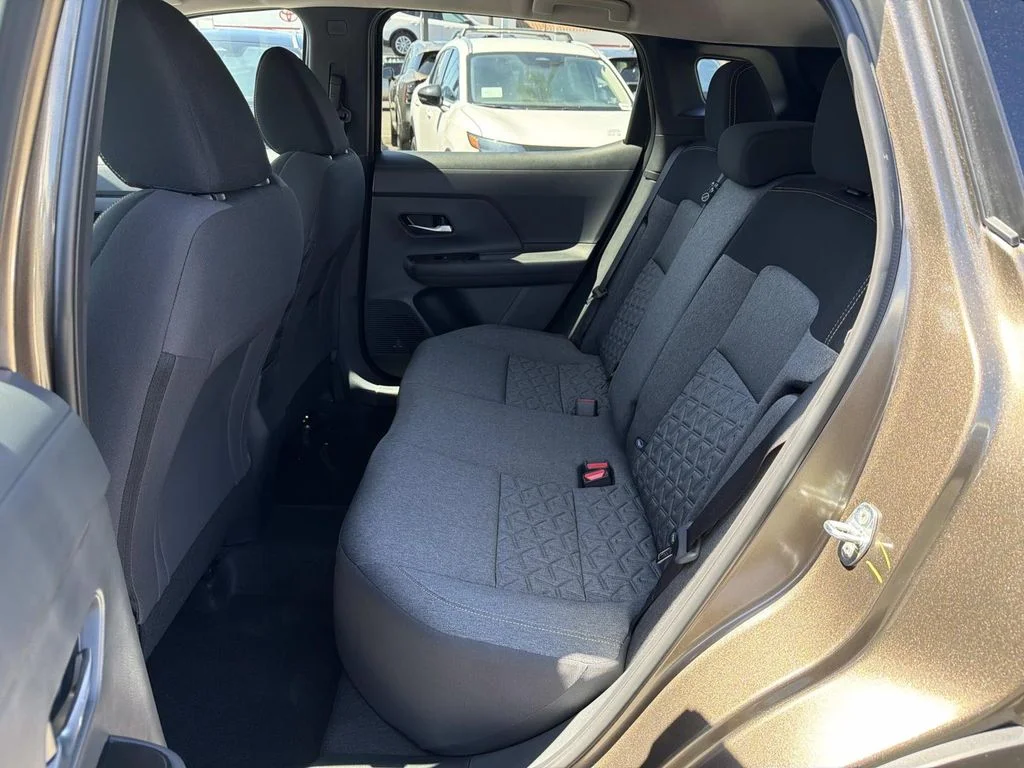 New 2027 Canyon Bronze Metallic Nissan SV image 23