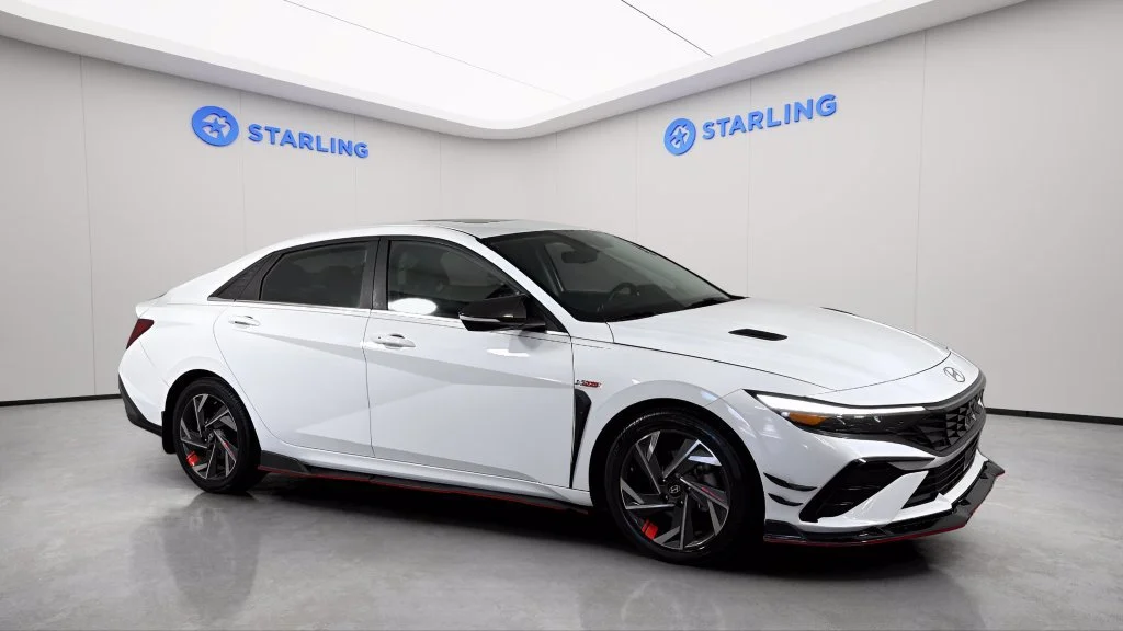Used 2024 White Hyundai SEL image 14