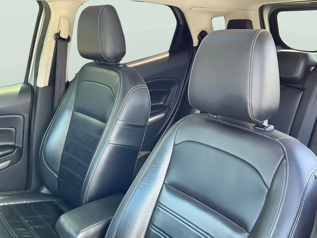 Used 2018 Silver Ford Titanium image 17