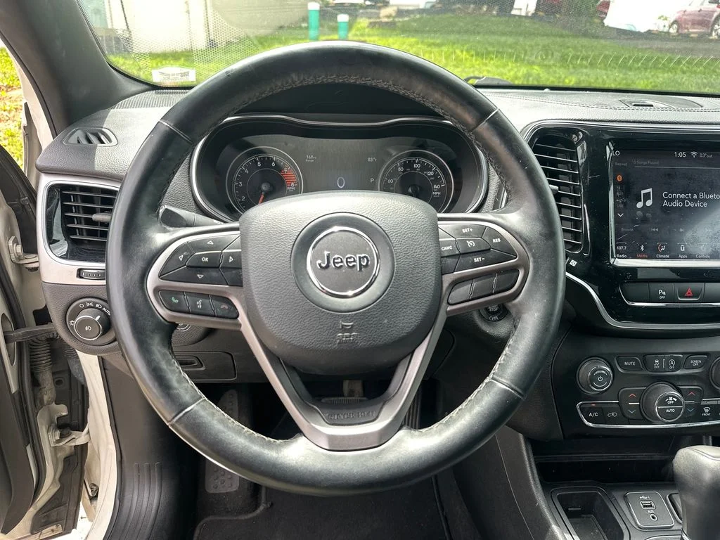 Used 2019 White Jeep Limited image 10