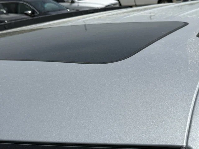 New 2026 Silver Zynith Exterior Paint Jeep Altitude image 13
