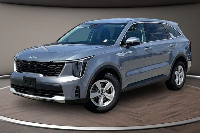 2025 Kia Sorento LX