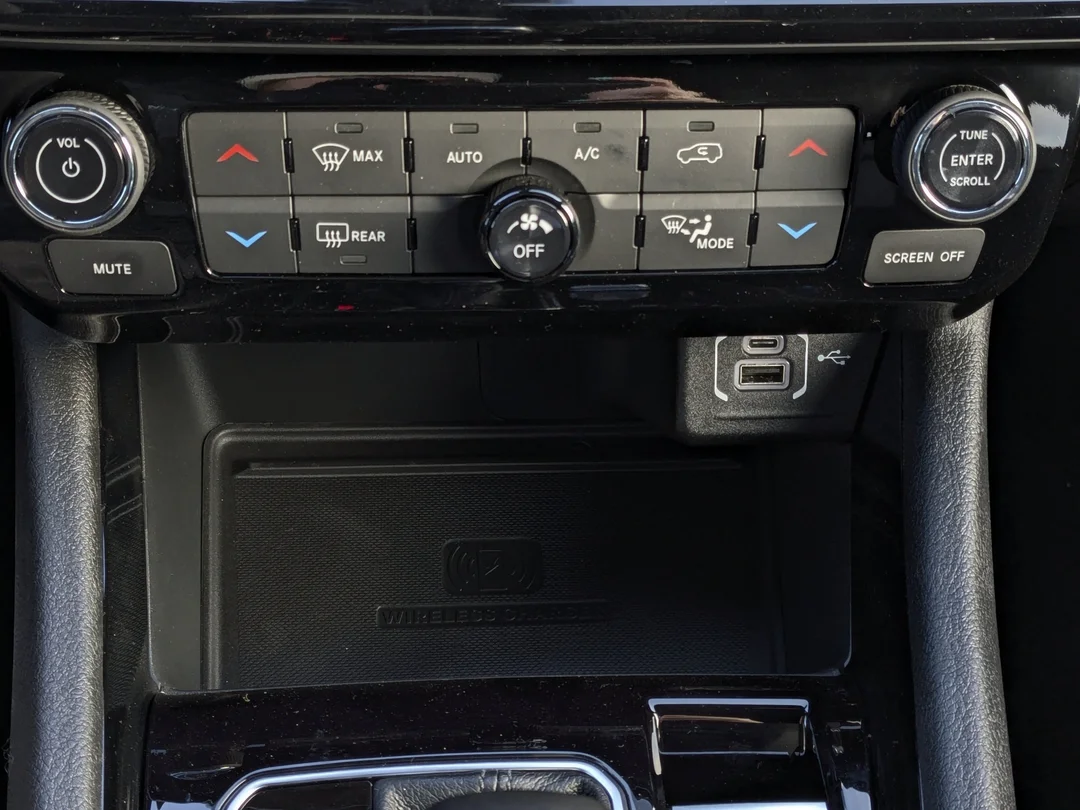 New 2026 Silver Jeep North - - 4x4 - Altitude Special Edition 18 Black Wheels & More! image 23
