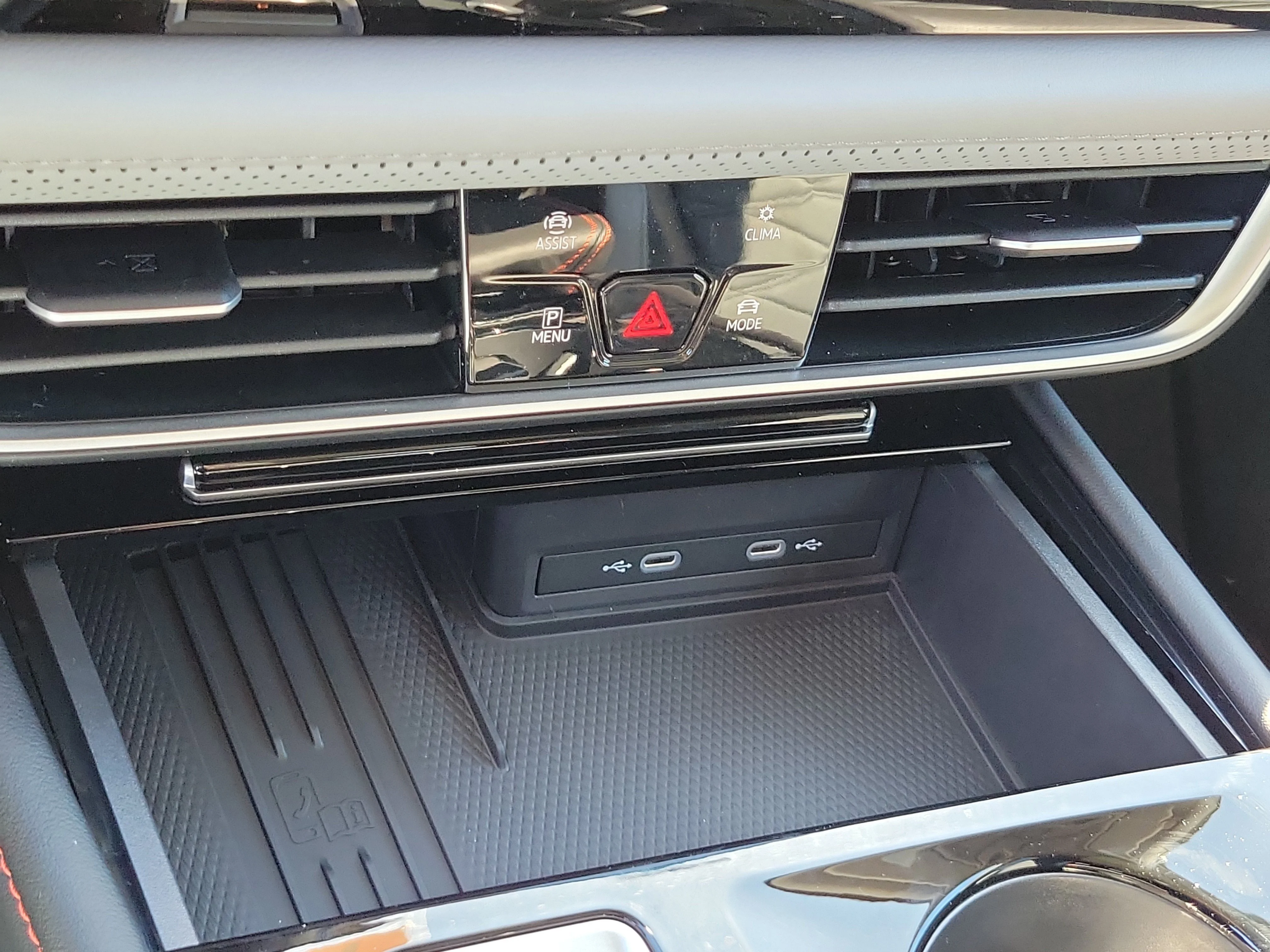 New 2026 White Volkswagen Peak Edition image 29