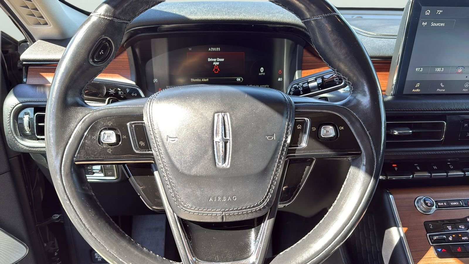 Used 2020 Black Lincoln Reserve image 25