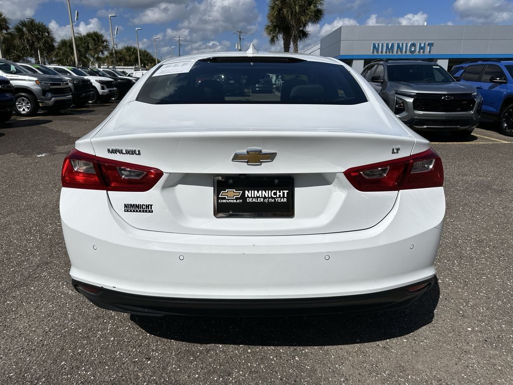 Used 2024 Summit White Chevrolet 1LT image 15