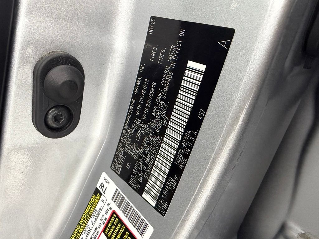 Certified Used 2025 Silver Toyota XLE image 37