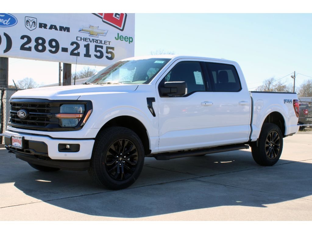 New 2026 Oxford White Ford XLT image 2