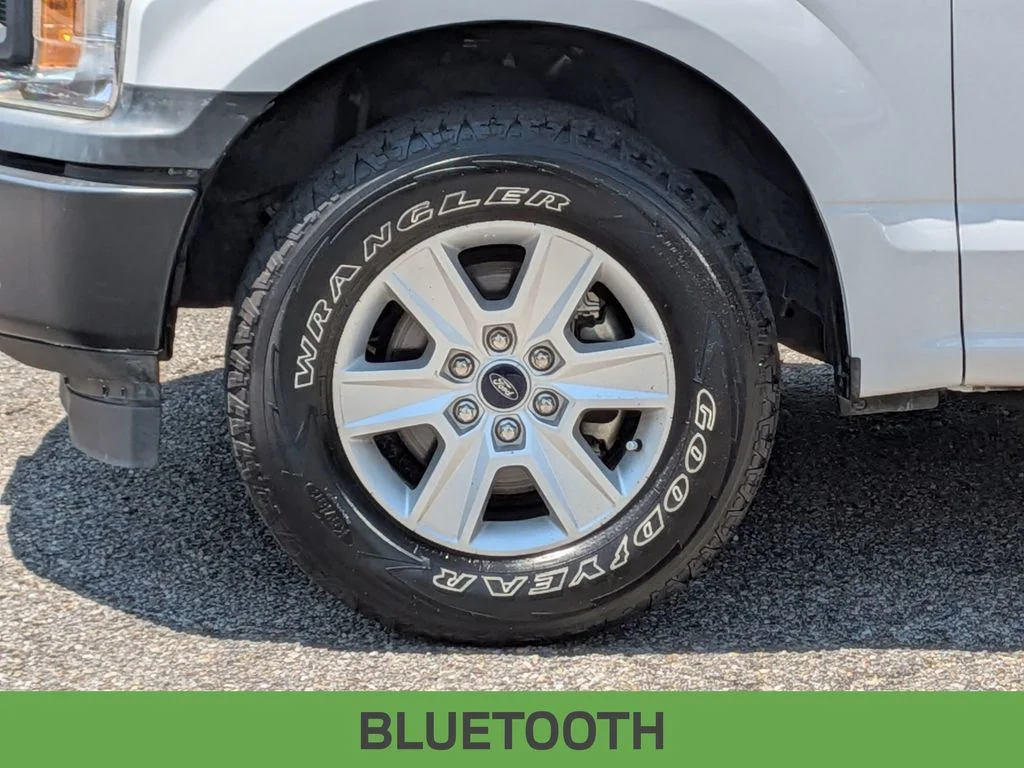 Used 2019 White Ford XL image 12