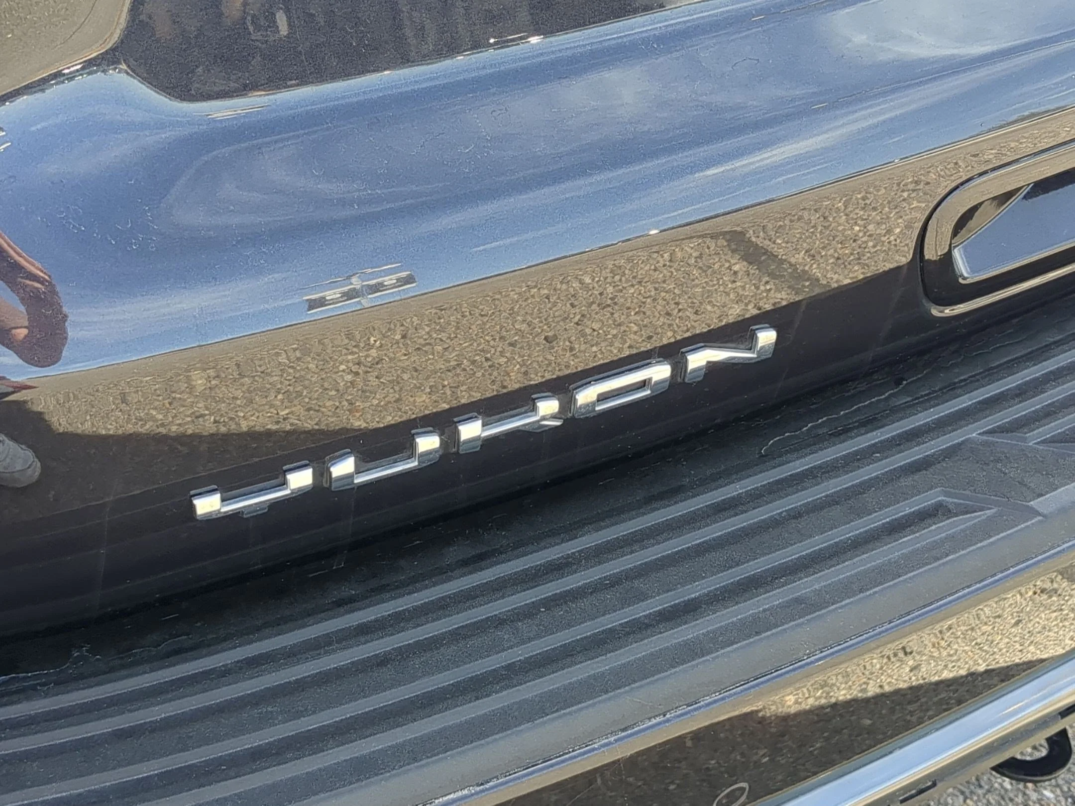 Used 2023 Onyx Black GMC AT4 image 26