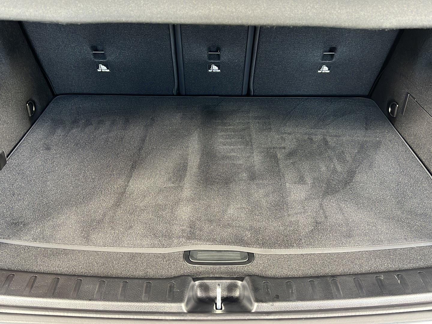 Used 2025 Cirrus Silver Metallic Mercedes-Benz GLA 250 image 13