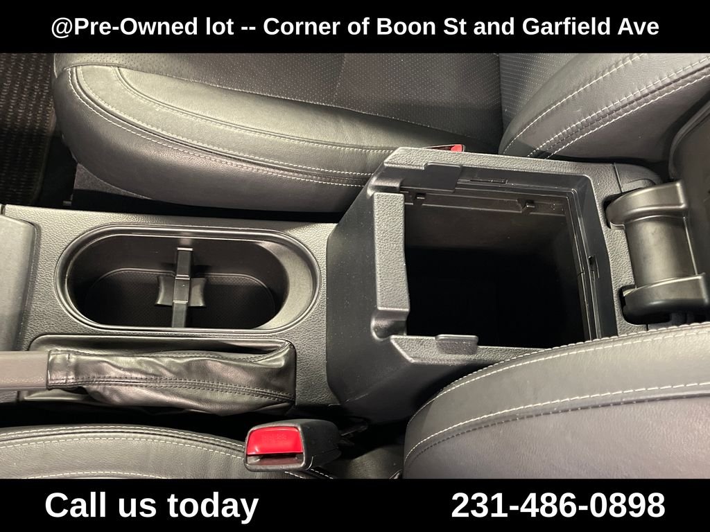 Used 2017 Green Subaru 2.5i Touring image 26