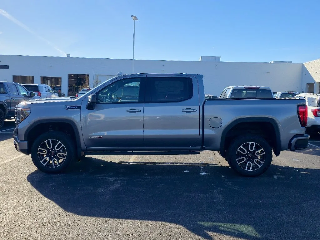 2026 GMC Sierra 1500 AT4 - Photo 7