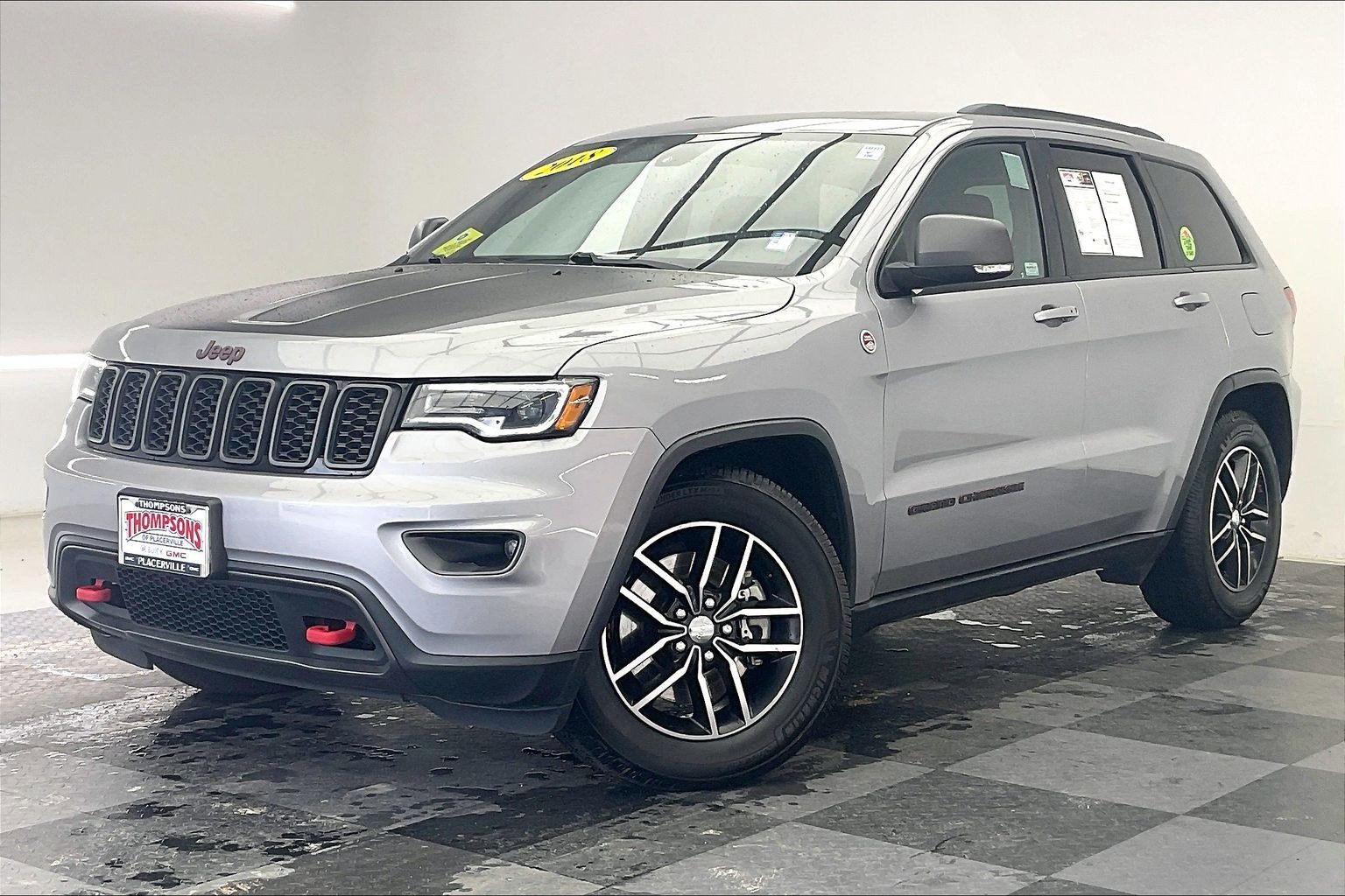 Used 2018 Silver Jeep Trailhawk 4x4 image 12