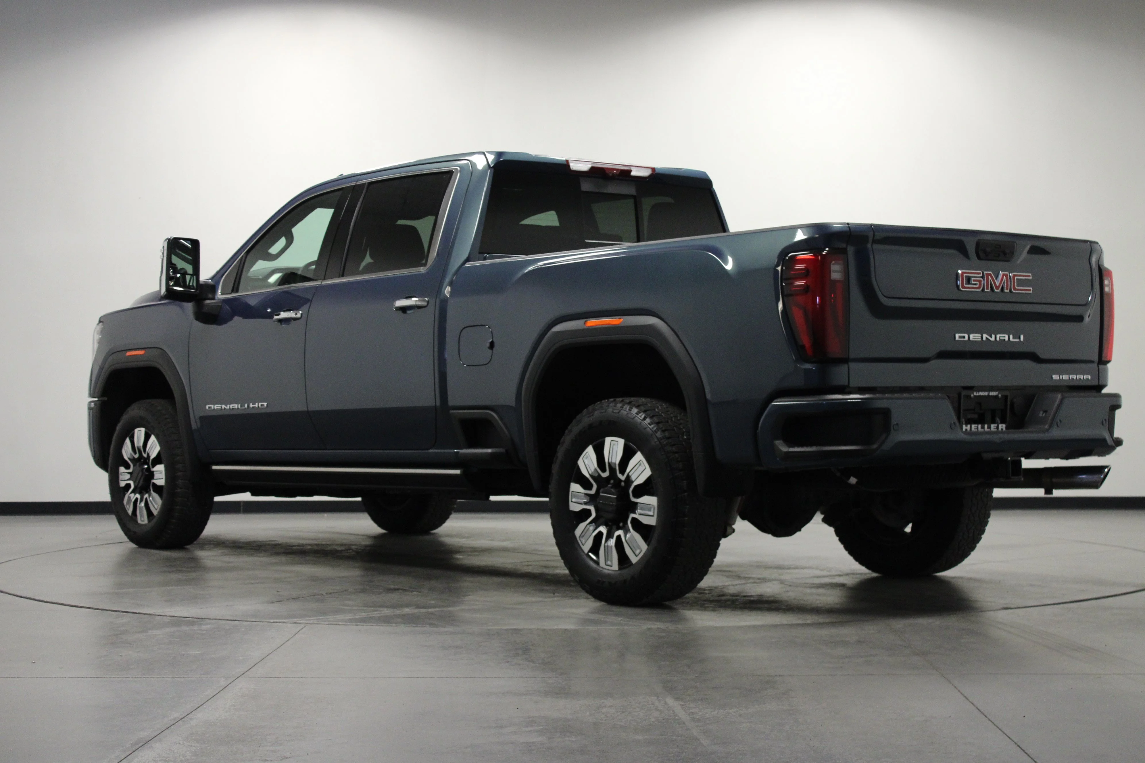 Used 2026 Downpour Metallic GMC Denali image 6