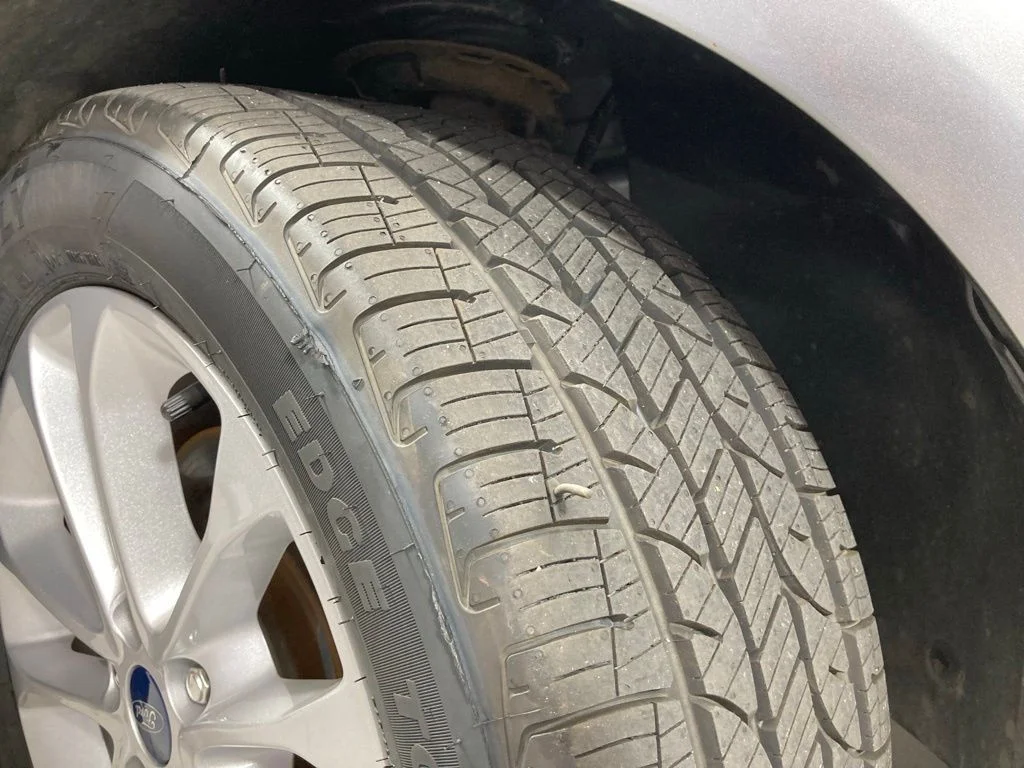 Used 2020 Silver Ford SE image 24
