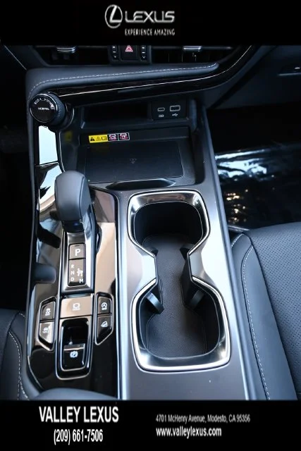 2026 Lexus NX 350 - Photo 9