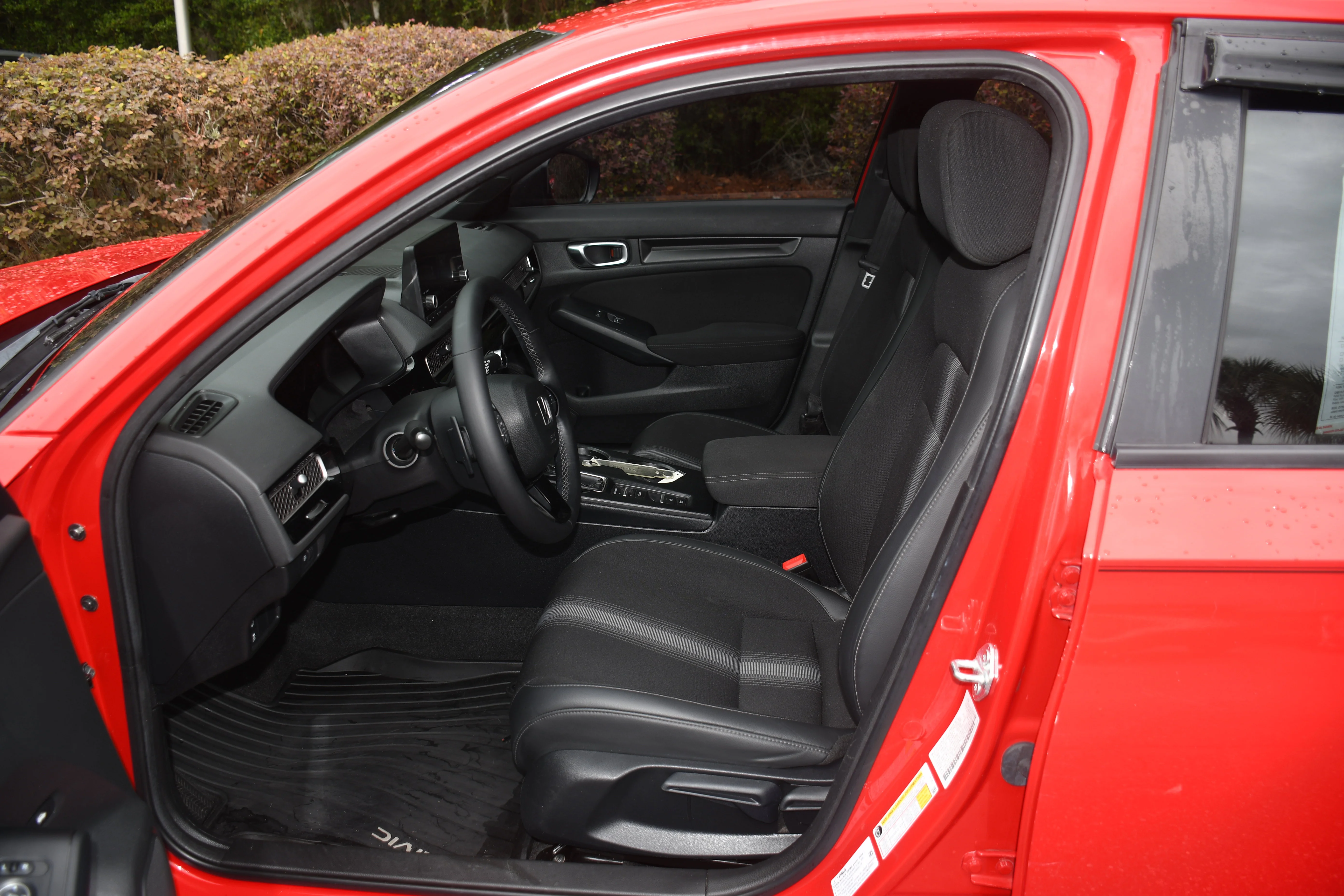 Used 2024  Honda Sport image 6