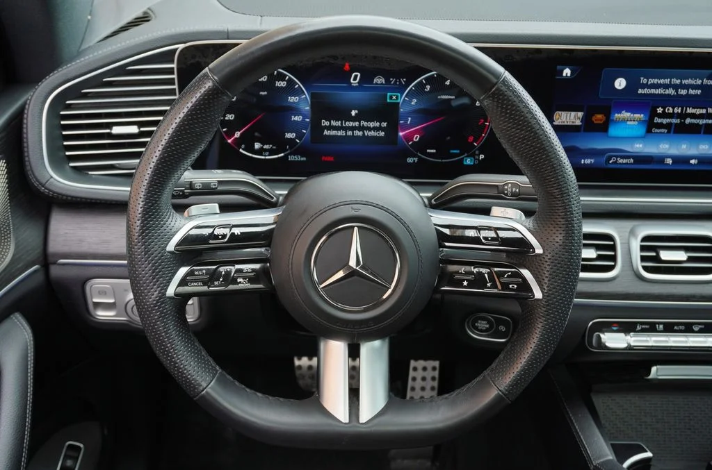 Used 2024  Mercedes-Benz GLS 450 image 18