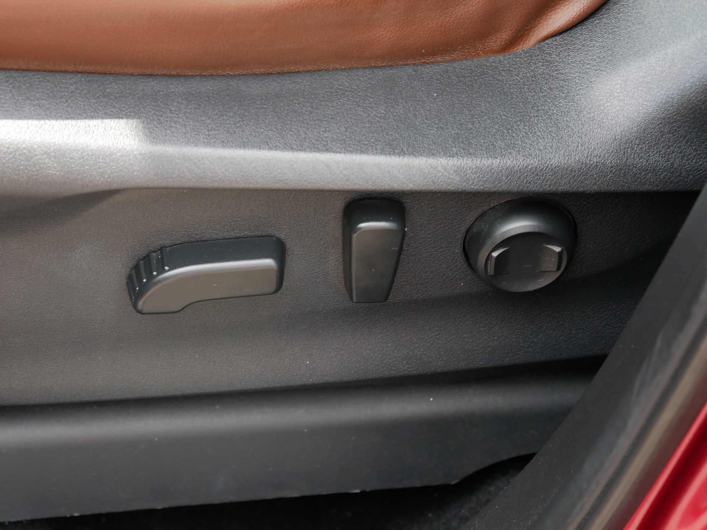 Used 2019 Crimson Red Pearl Subaru Touring image 19