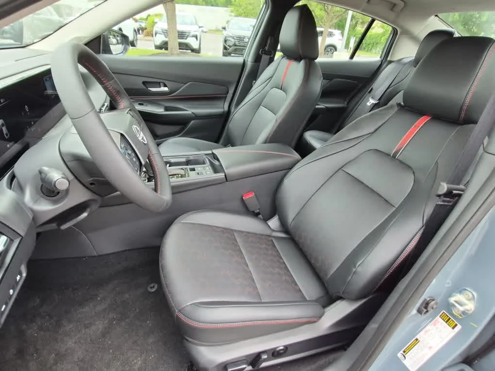 New 2026 Atlantic Gray Metallic Nissan SR image 10
