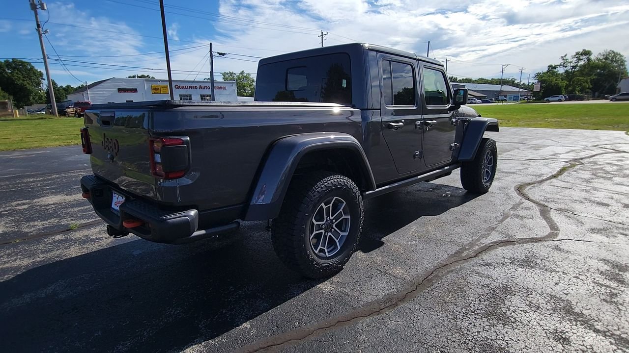 New 2026 Gray Jeep Mojave X image 8