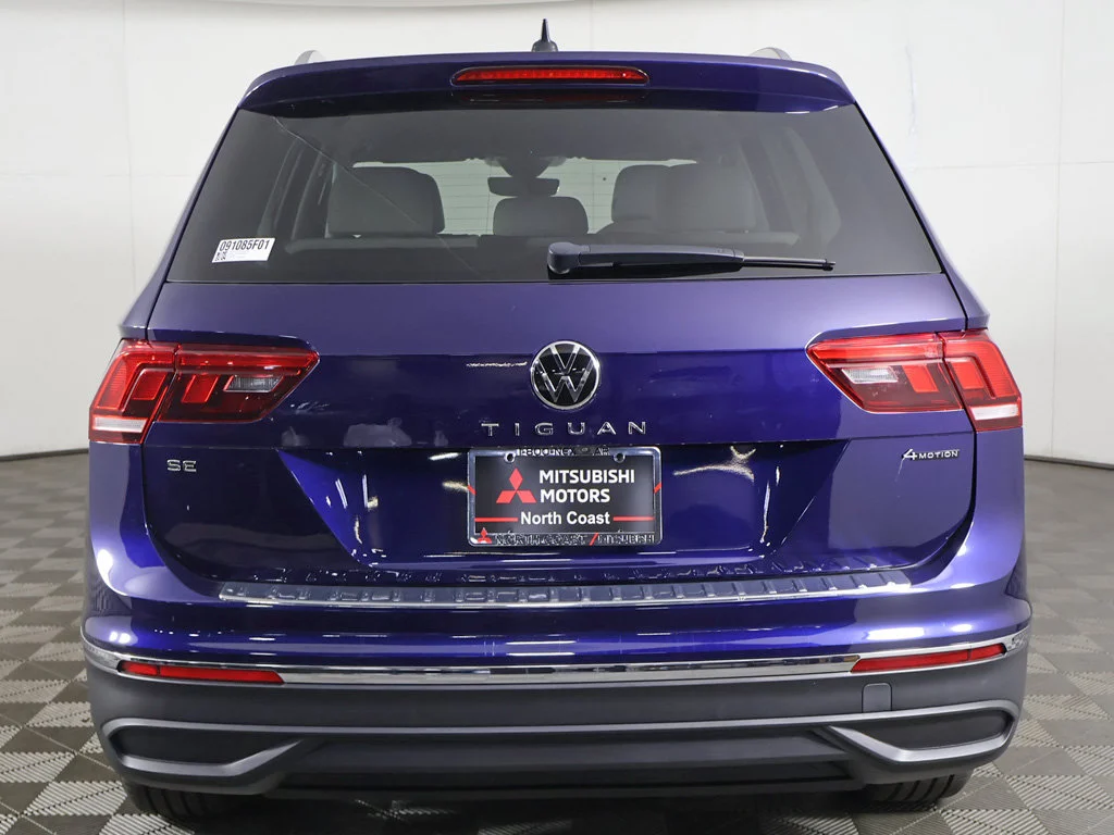 Used 2023 Blue Volkswagen 2.0T SE image 11