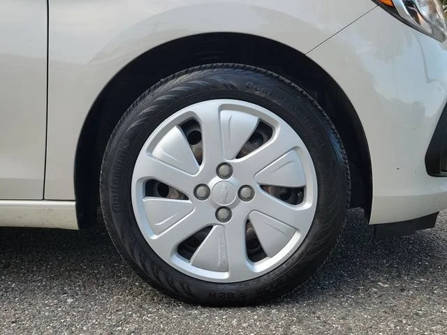 2018 Chevrolet Spark LS - Photo 6