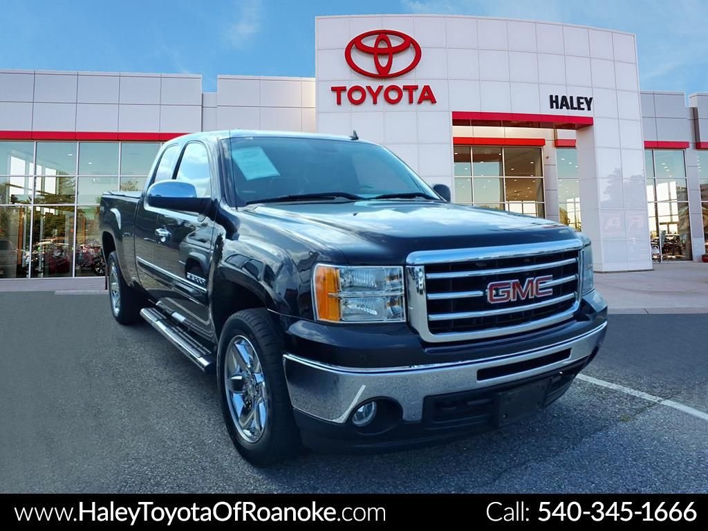 2013 GMC Sierra 4WD Extended Cab SLE MWB's photo
