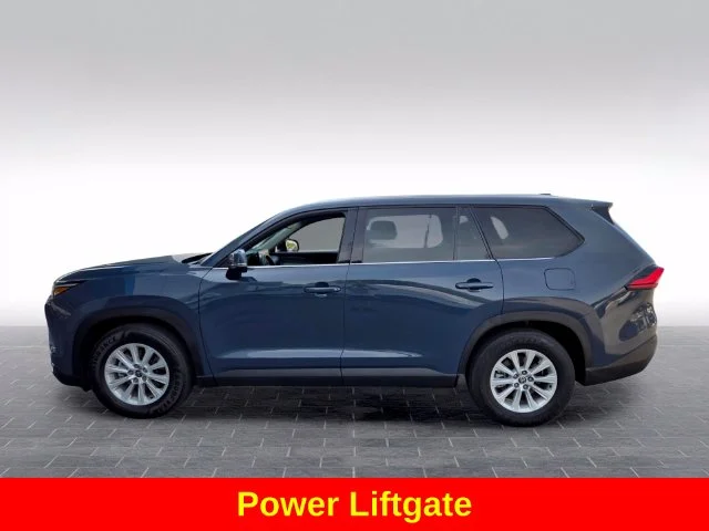 Used 2024 White Toyota XLE image 5
