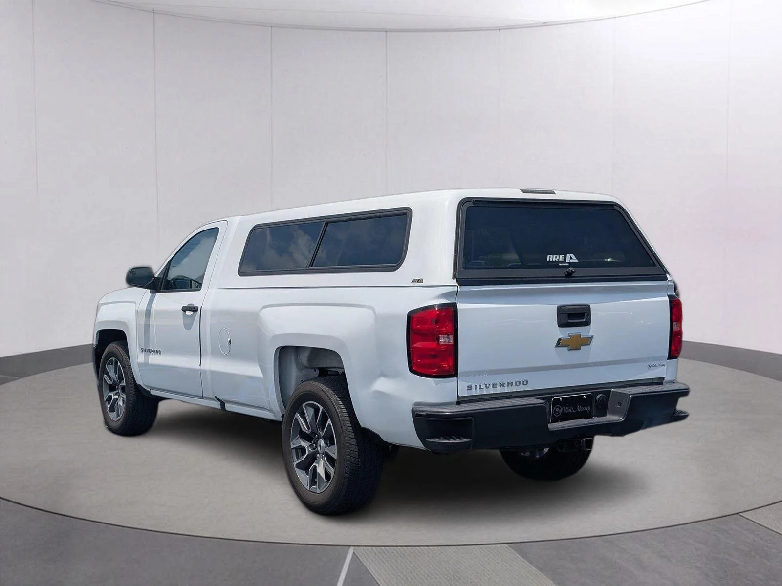 Used 2018 SUMMIT WHITE Chevrolet Work Truck image 3