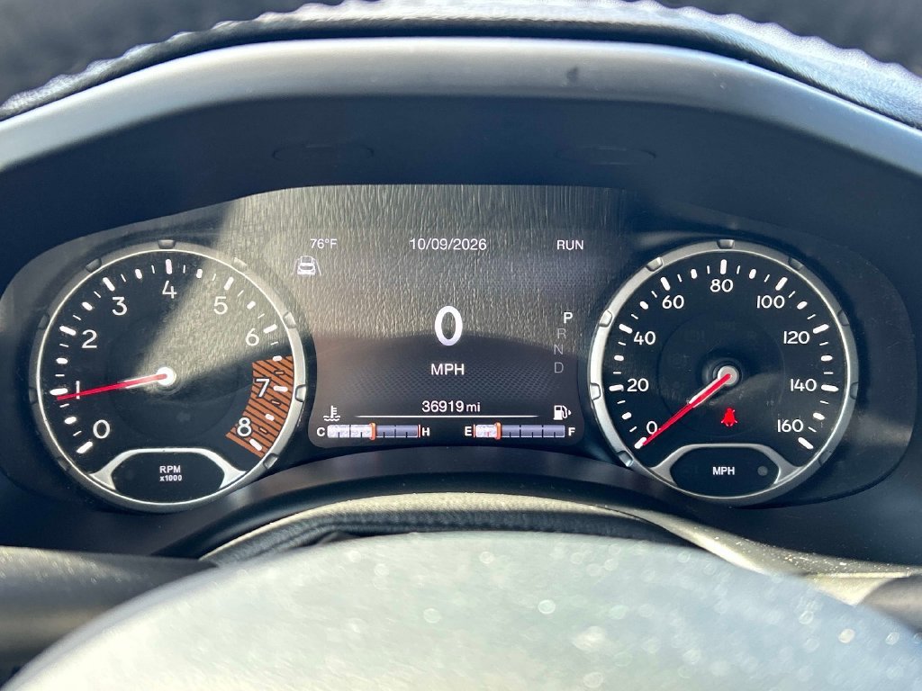 Used 2022 Black Jeep Latitude image 23