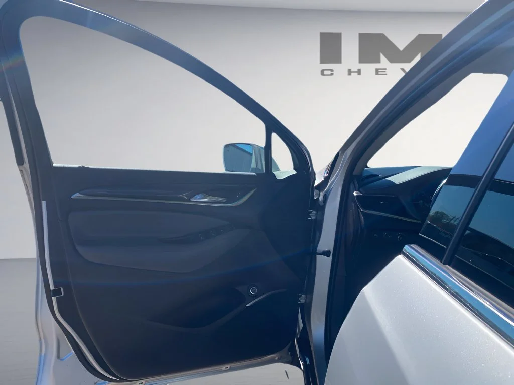 Used 2019 Includes Spectra Gray lower exterior accent color. Buick Essence image 19