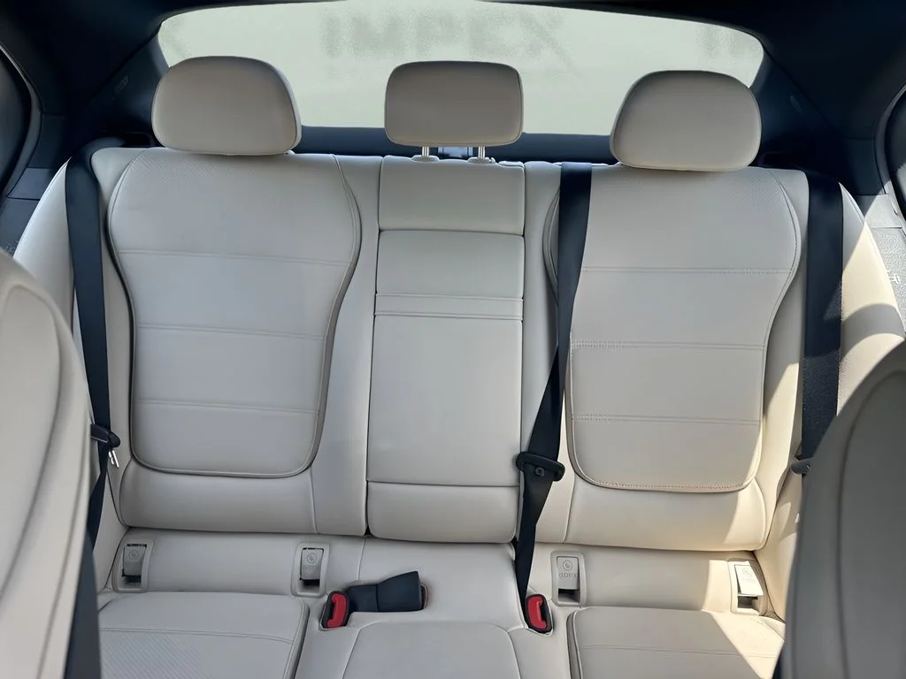 Used 2025 White Mercedes-Benz C 300 image 10
