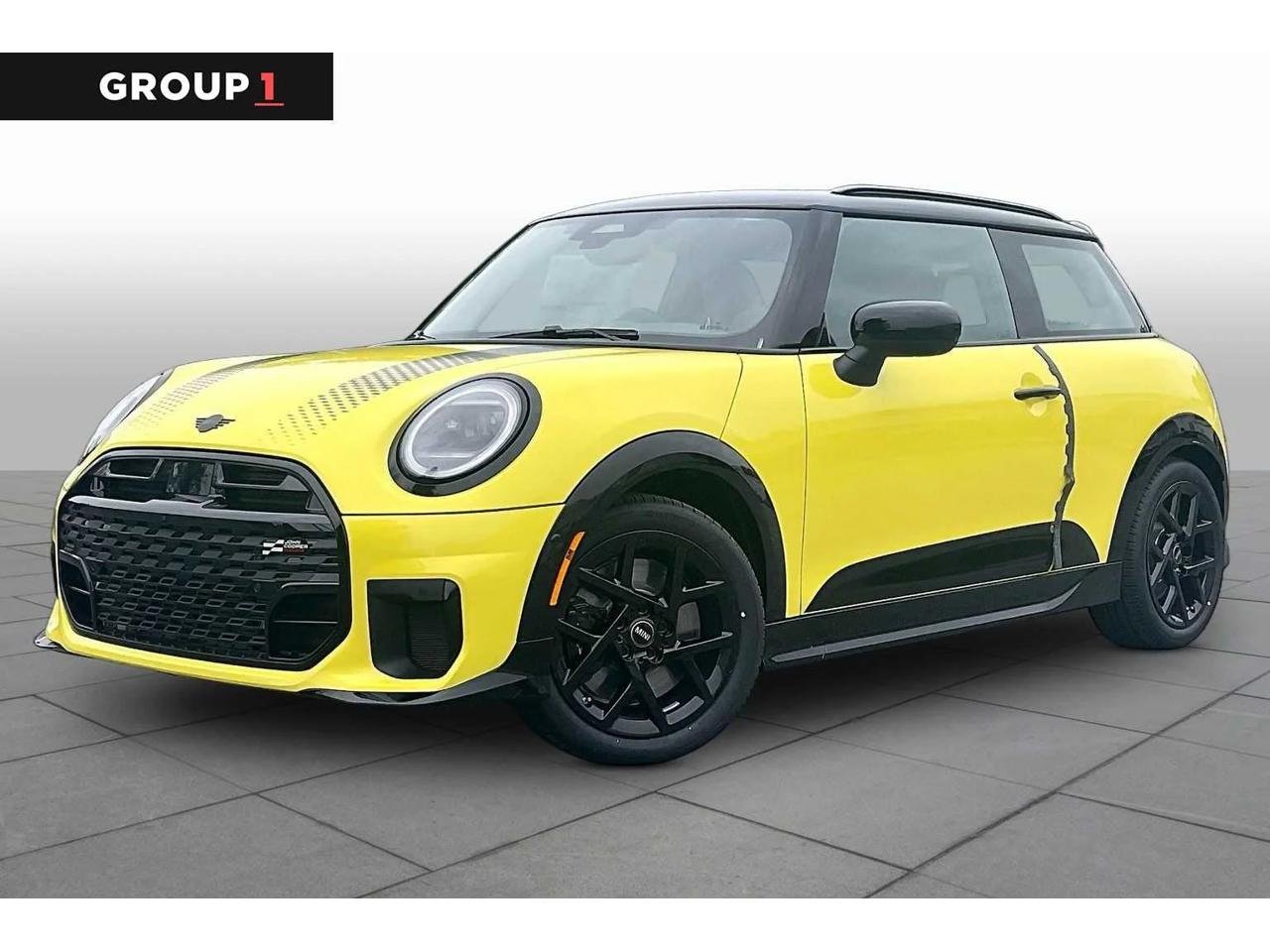 2026 MINI Hardtop Cooper S's photo