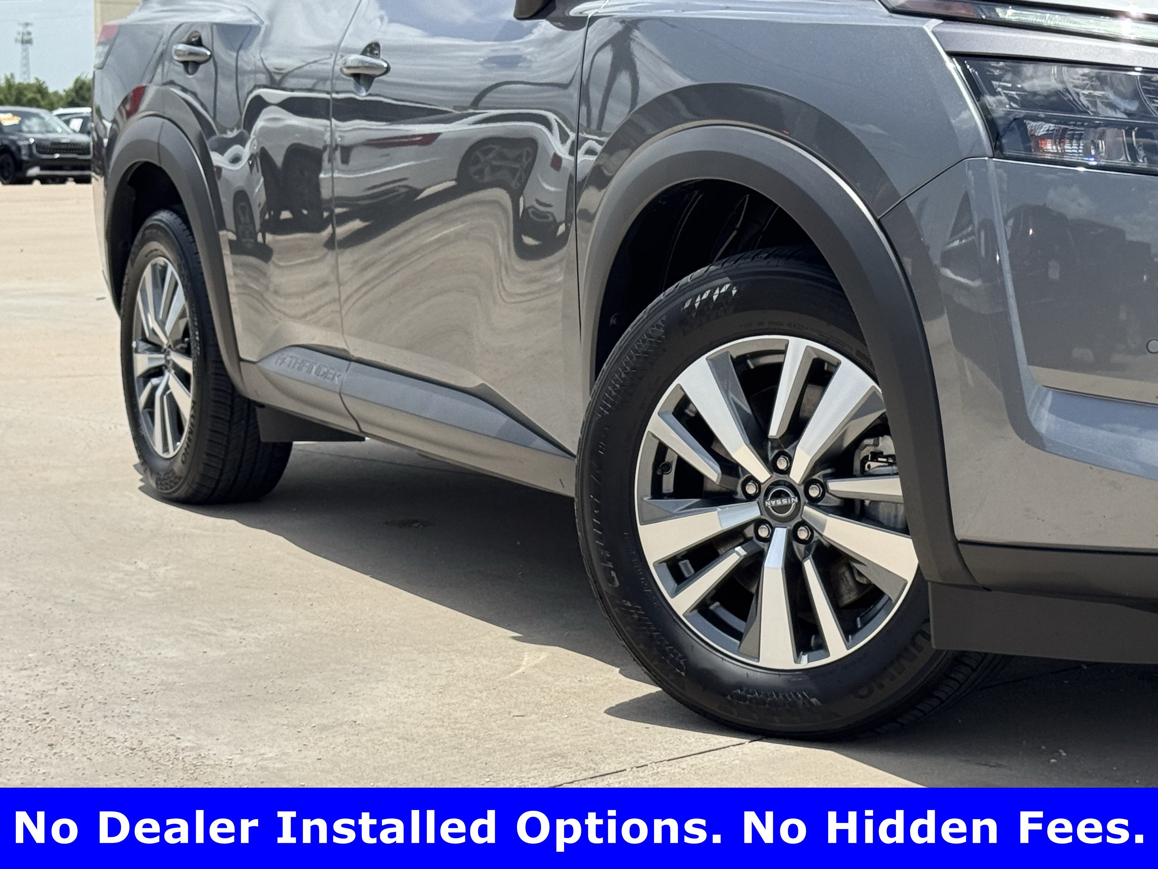 Used 2025 Gun Metallic Nissan SL image 3