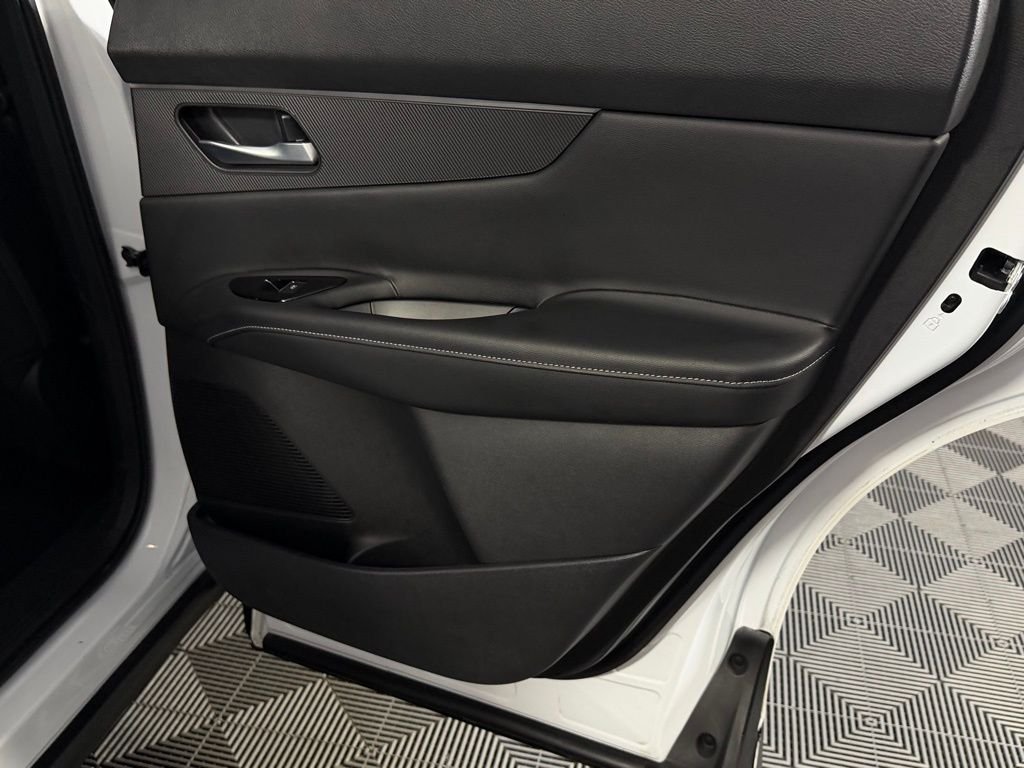 Used 2025 White Nissan SV image 31