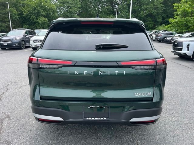 New 2027 Deep Emerald INFINITI Luxe AWD image 4