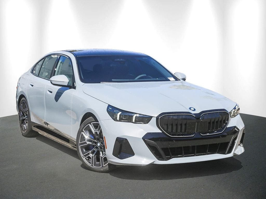 New 2027 Brooklyn Grey Metallic BMW 550e xDrive image 1