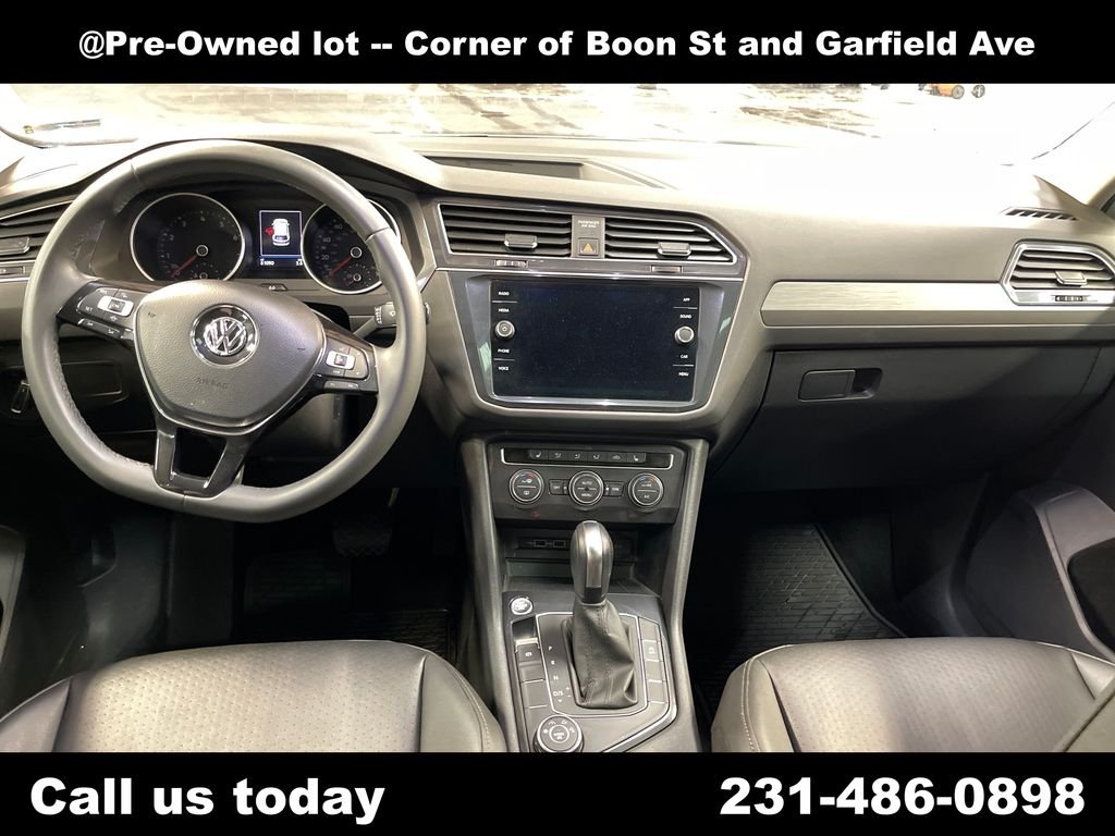Used 2020 White Volkswagen 2.0T SE image 18
