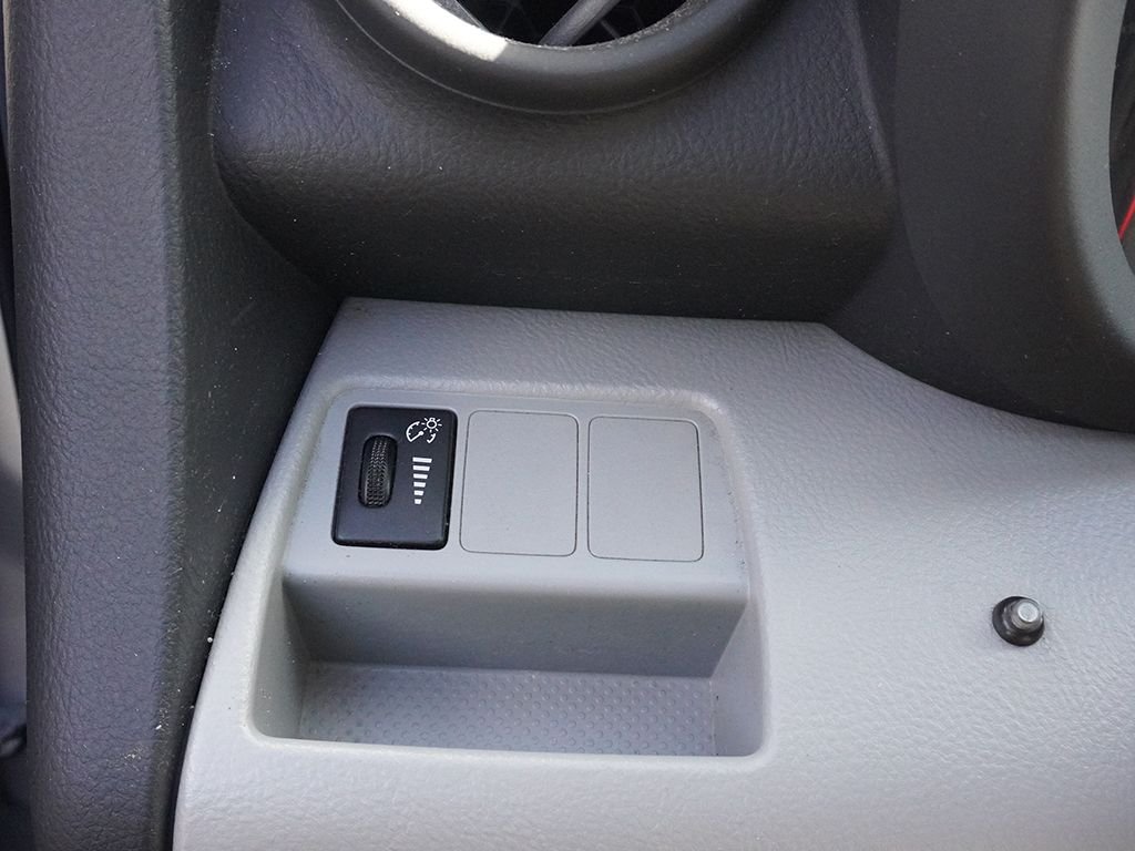 Used 2011 Silver Toyota Base image 34
