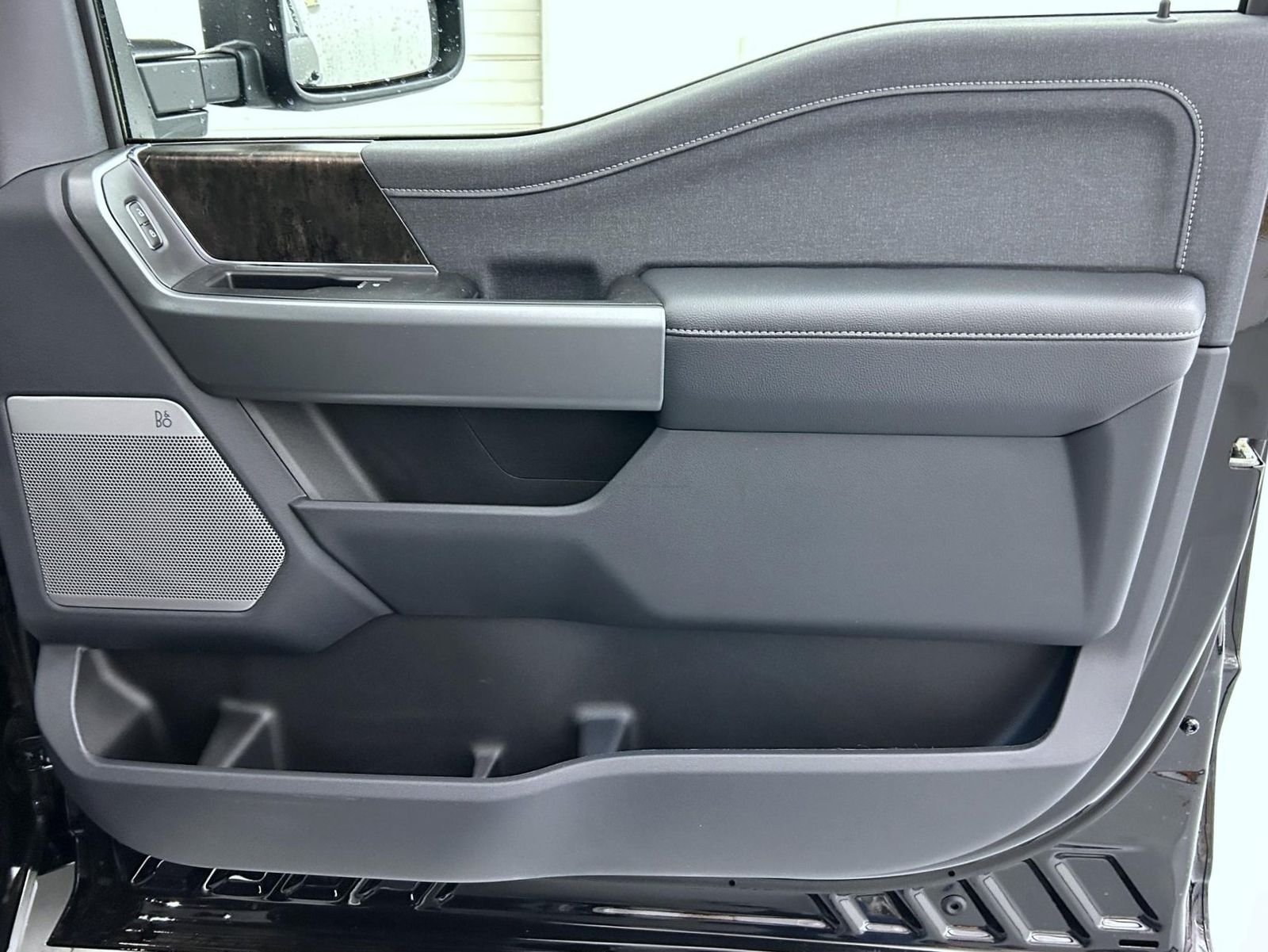 New 2026 Agate Black Metallic Ford Lariat image 16