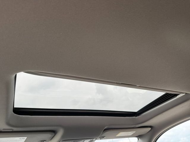 Used 2022 Gray GMC Denali image 7