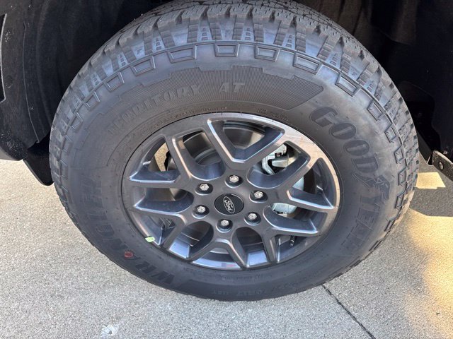 New 2026 Carbonized Gray Metallic Ford XLT image 42