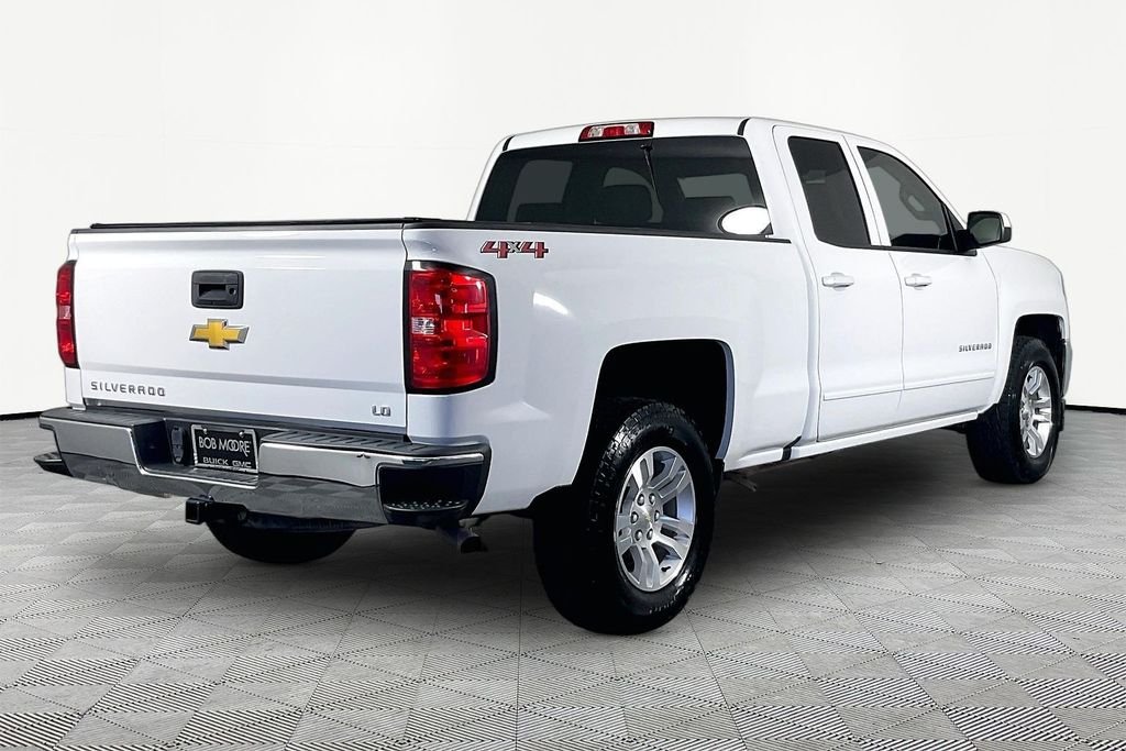Used 2019 White Chevrolet LT image 6