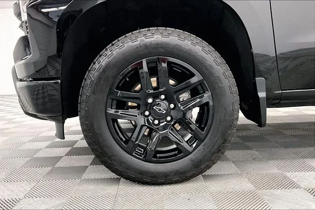 Used 2025 Black Chevrolet RST image 10