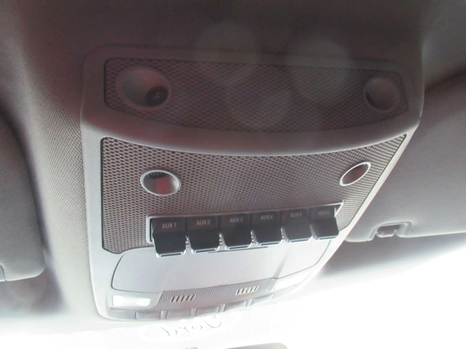 Used 2019 Oxford White Ford XLT image 36
