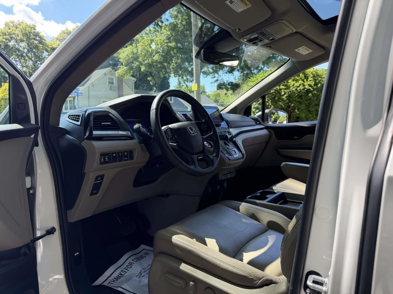 Used 2023 White Honda Touring image 20