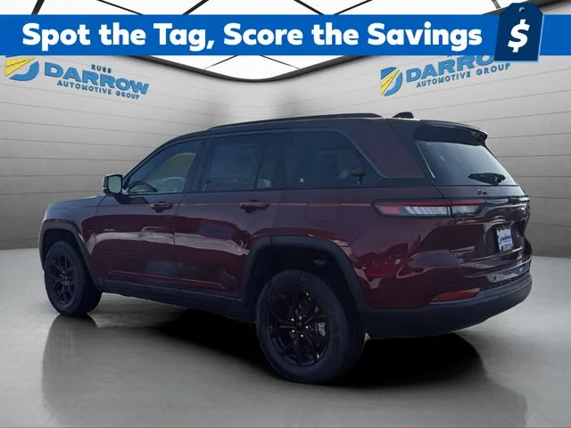 New 2026 Velvet Red Pearl-Coat Exterior Paint Jeep Altitude image 3